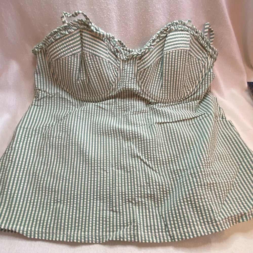 JCREW Underwire Ruffle Swing Seersucker Tankini